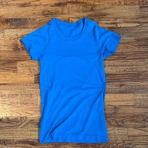 Lululemon Poolside Blue Short Sleeve Women's Top